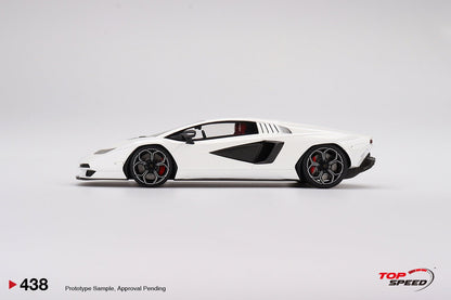 Lamborghini Countach LPI 800-4 Bianco Siderale