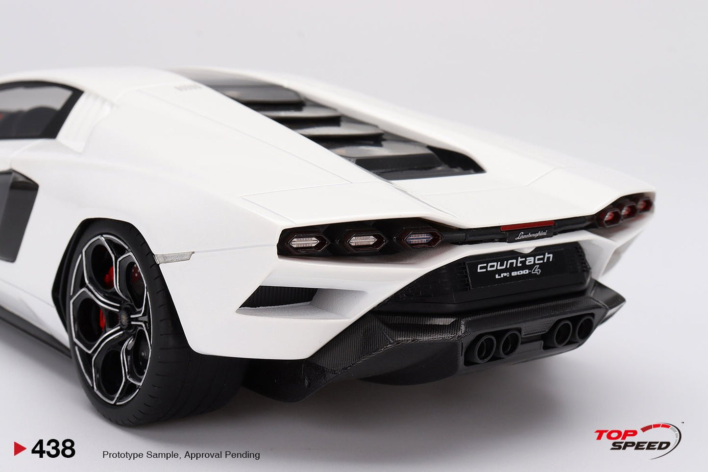 Lamborghini Countach LPI 800-4 Bianco Siderale