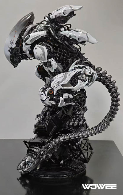 CYBORG-ALIEN - 30cm Resin Statue