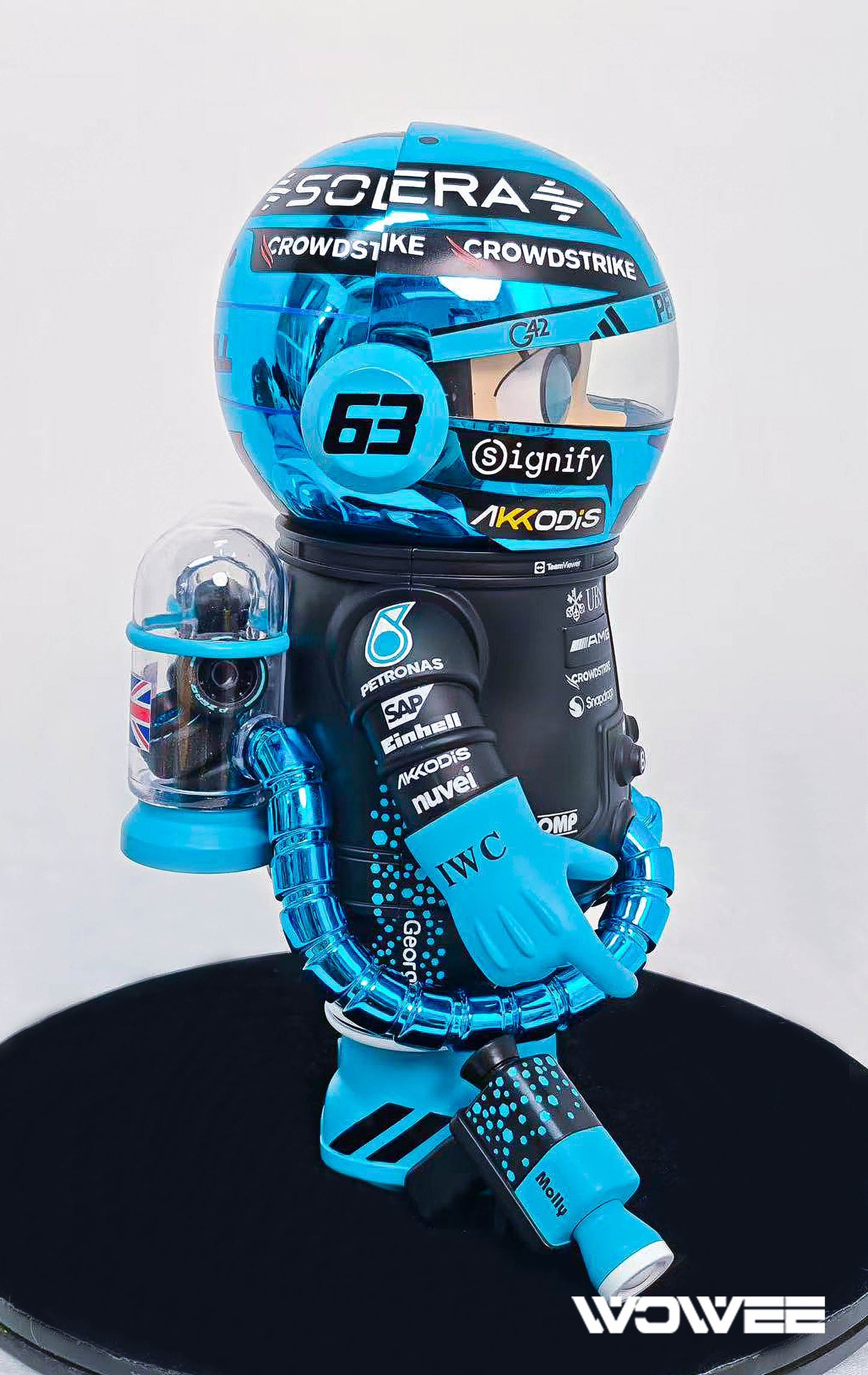 F1 DESIGNER TOY - GEORGE RUSSELL