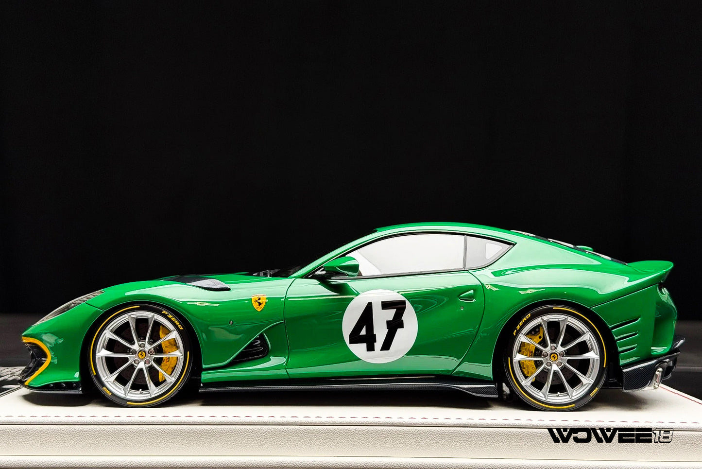FERRARI 812 COMPETIZONE