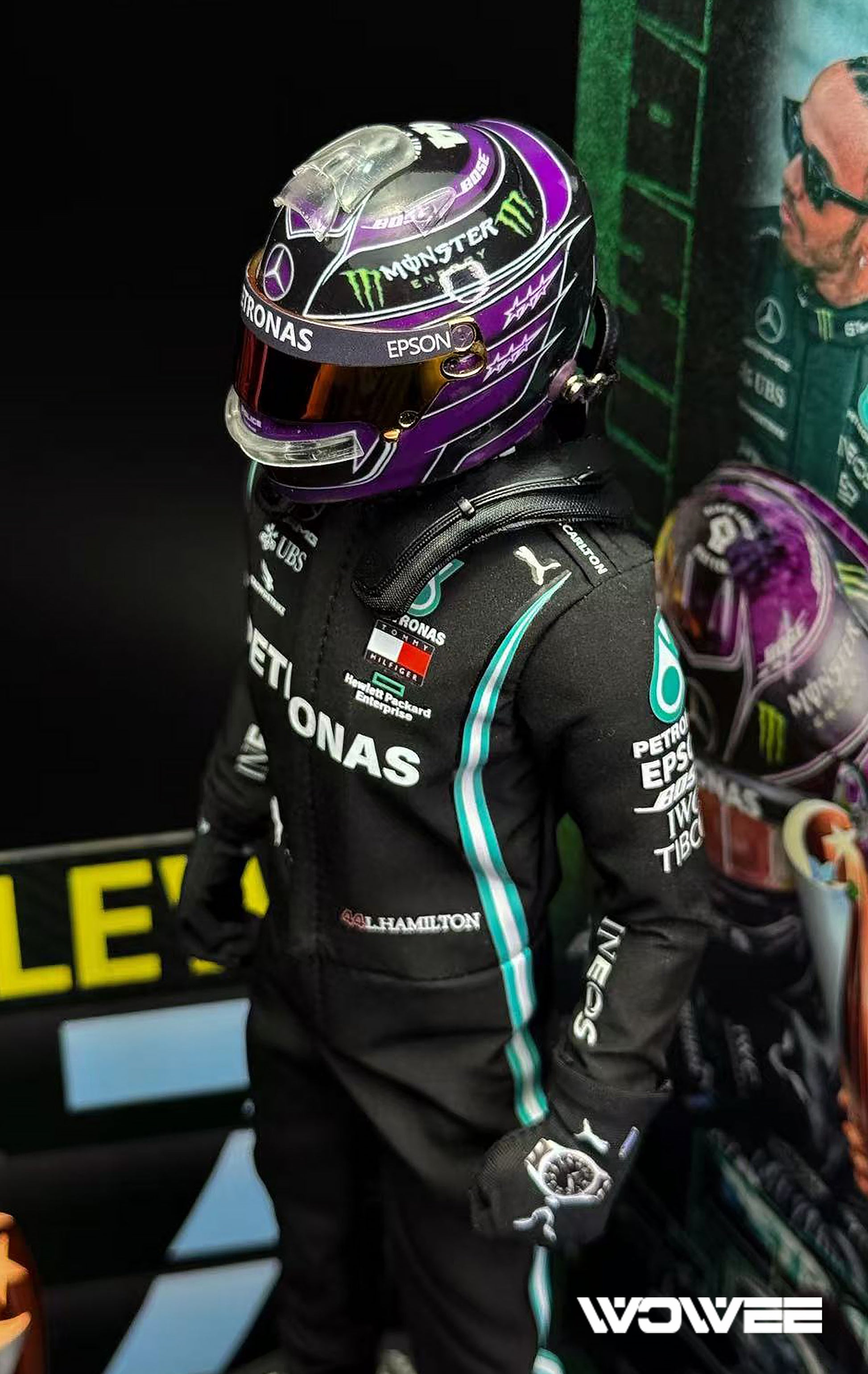 LEWIS HAMILTON - MERCEDES