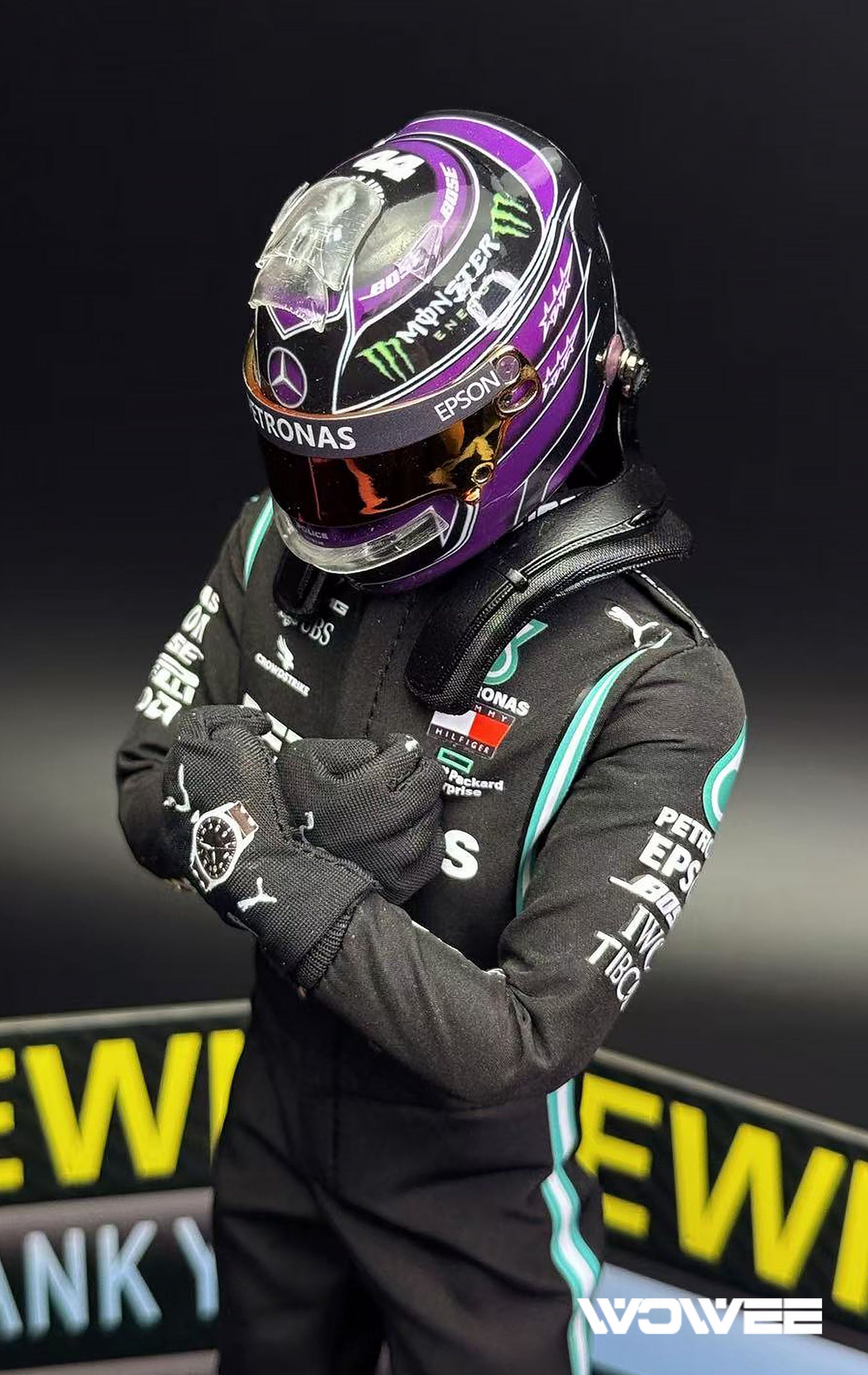 LEWIS HAMILTON - MERCEDES