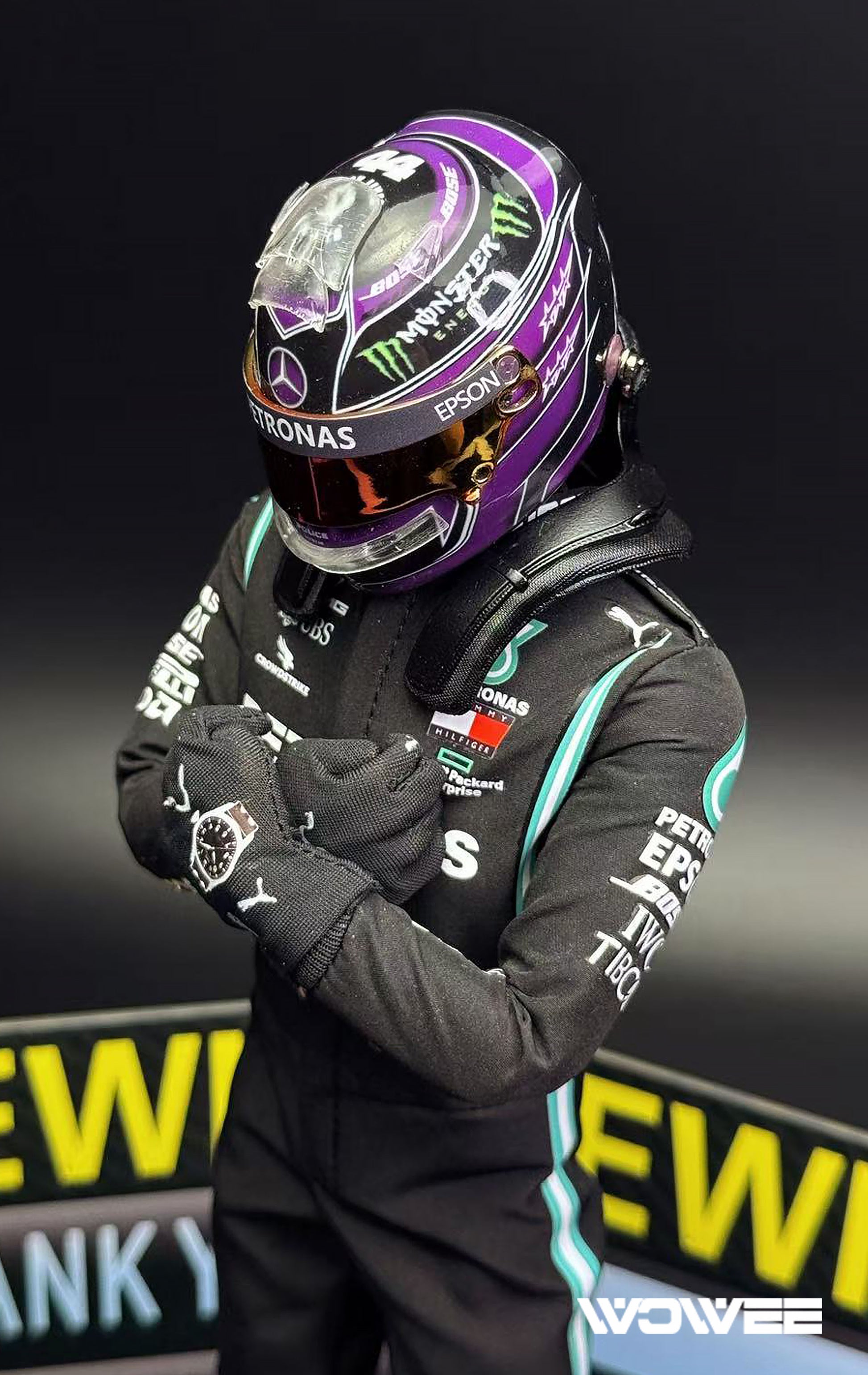 LEWIS HAMILTON - MERCEDES