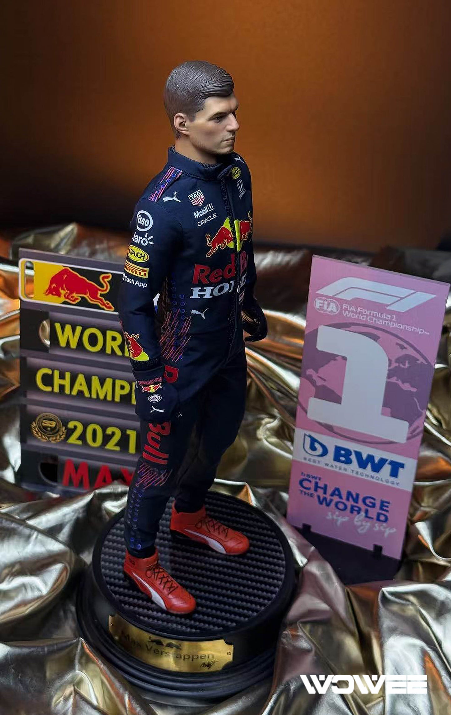 MAX VERSTAPPEN F1 ACTION FIGURE