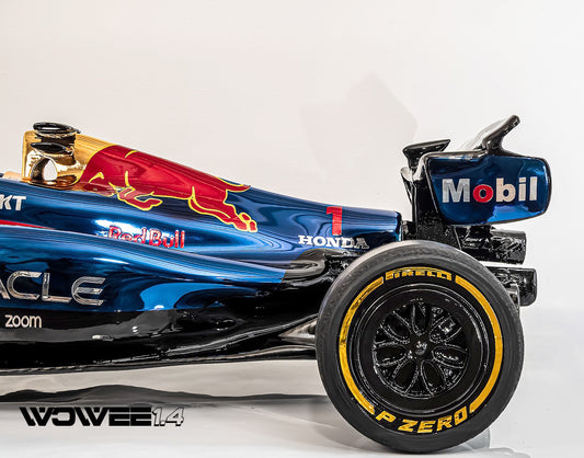 RED BULL F1 ART MODEL