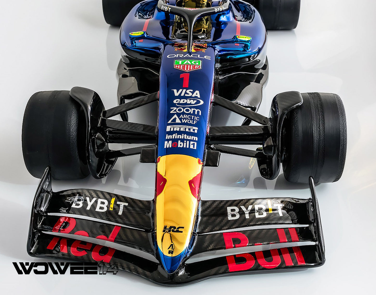 RED BULL F1 ART MODEL