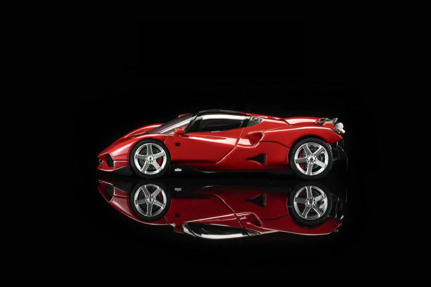 Nilu27 GILLES RED